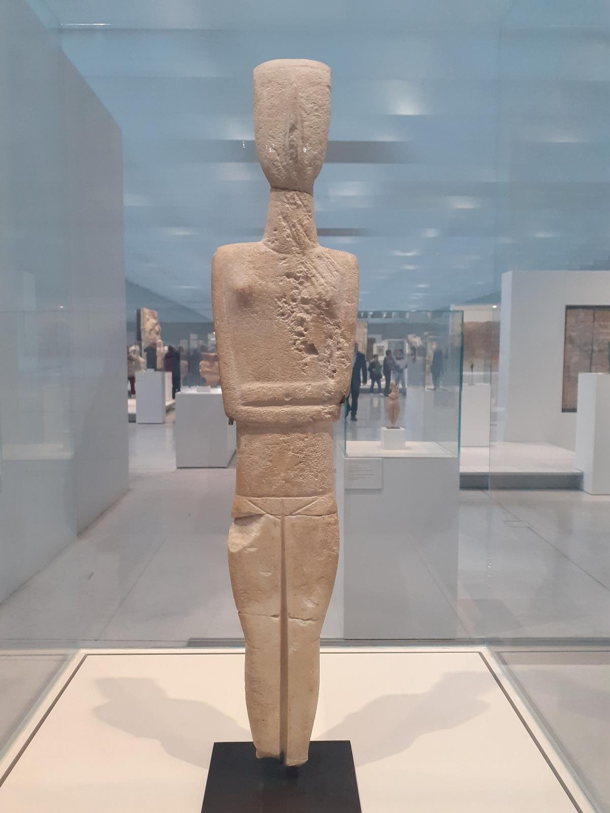 Syros, Cyclades, 2700-2300 AD.