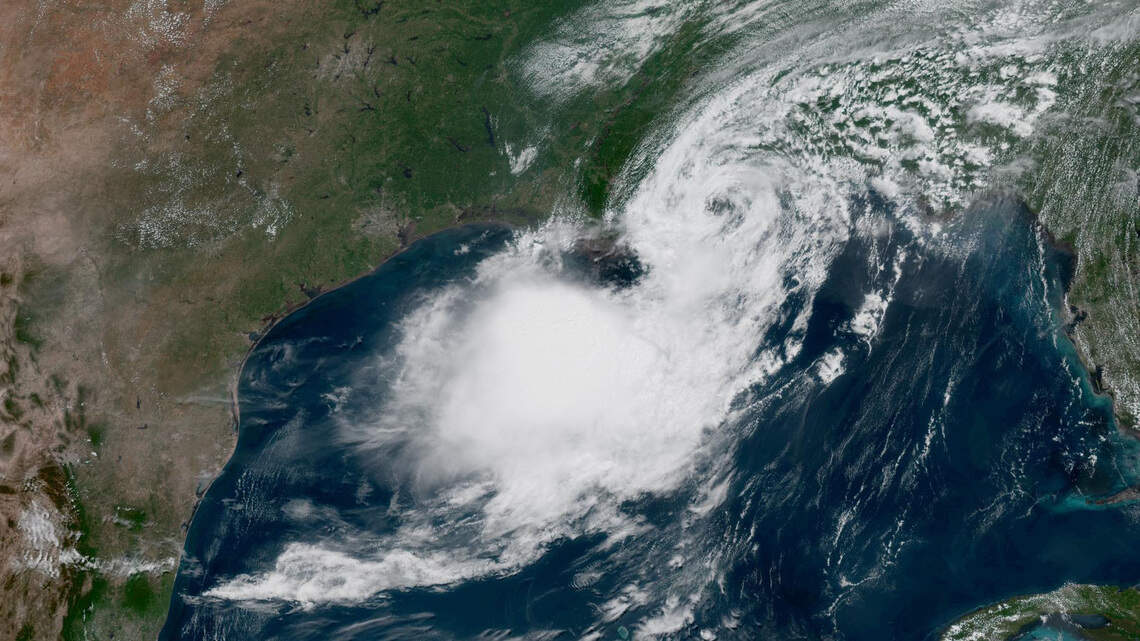NOAA mantiene pronóstico de temporada de huracanes por debajo de lo normal