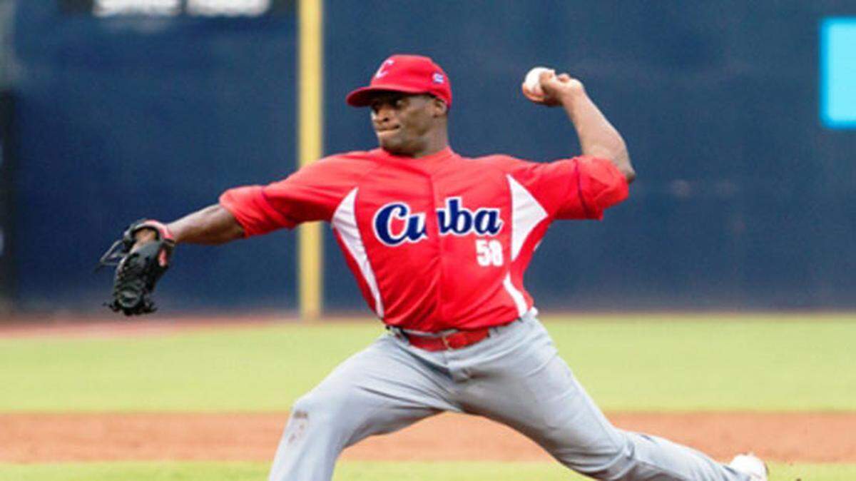 Yoanni Yera en una foto de archivo. El zurdo cubano trabajó seis entradas y ponchó a ocho bateadores de Estados Unidos en el partido efectuado el domingo en el  estadio “José Ramón Cepero”, de Ciego de Ávila.