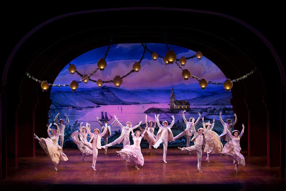 ‘Hello, Dolly!’, la famosísima comedia musical de Jerry Herman y Michael Stewart llega al Arsht Center en nueva producción de Jerry Zacks con coreografía de Warren Carlyle.