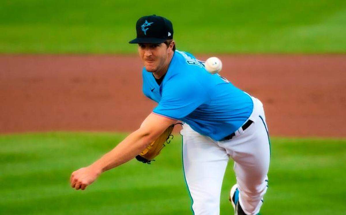 Trevor Rogers lo dice sin pelos en la lengua. El es el hombre que necesitan los Marlins en la rotación. Más allá de los Sandy Alcántara, los Pablo López, Eléser Hernández y Sixto Sánchez, el zurdo cree haber solidificado su candidatura para el quinto puesto del pitcheo de primera línea.
