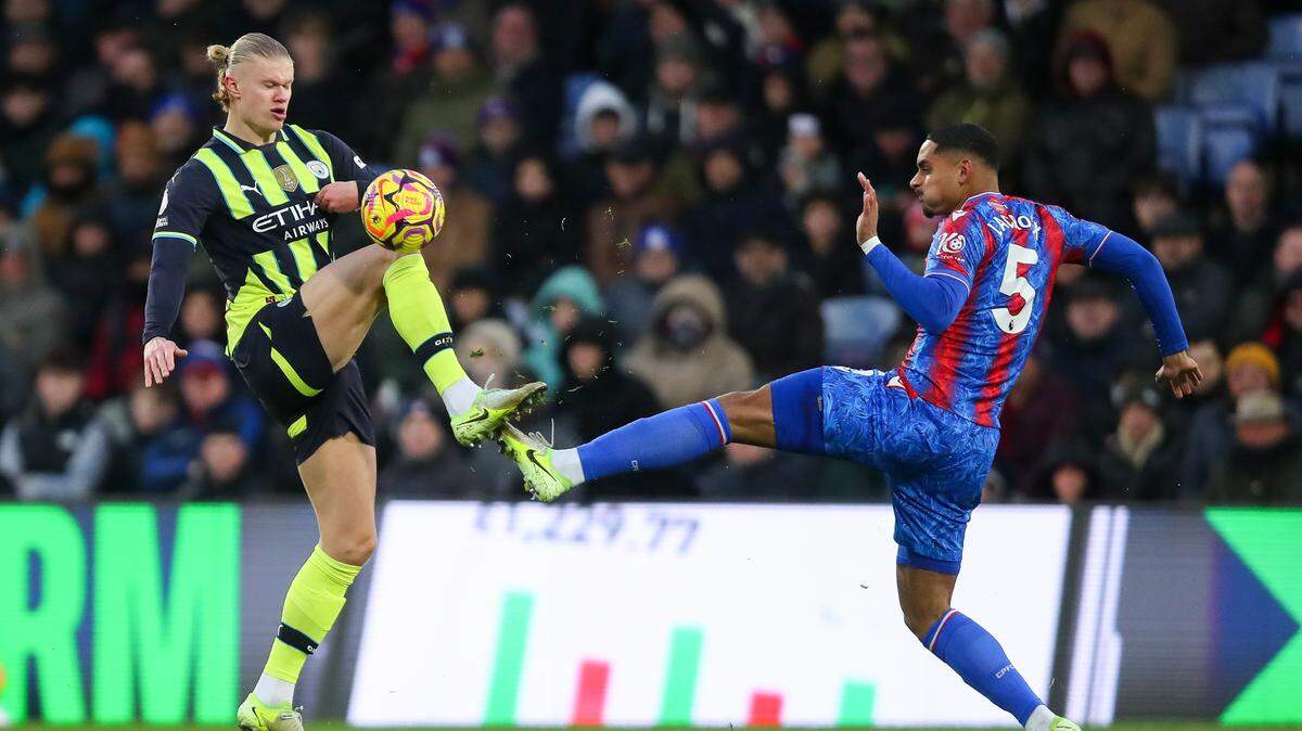 Manchester City (4º) sigue dando muestras de fragilidad y este sábado no pudo llevarse los tres puntos de Selhurst Park, tras empatar 2-2 frente al Crystal Palace (17º) en un partido de la 15ª jornada de la Premier League.