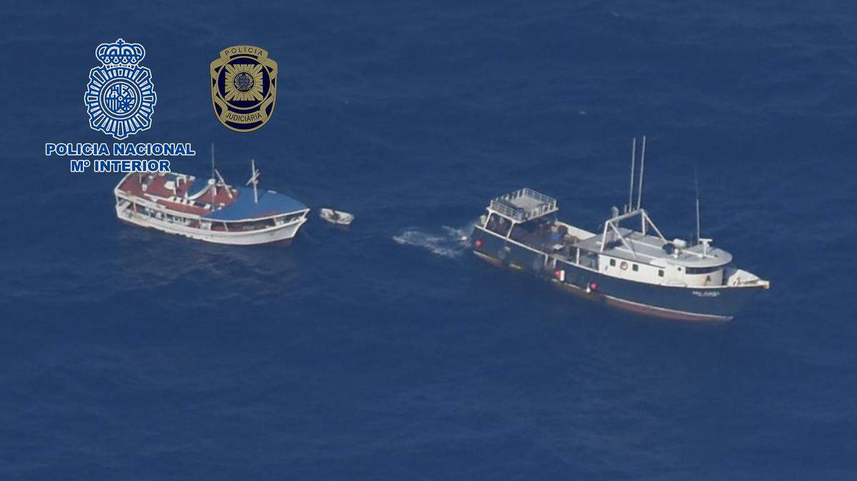 Agentes llevan a cabo la operación POLICÍA NACIONAL 11/10/2021