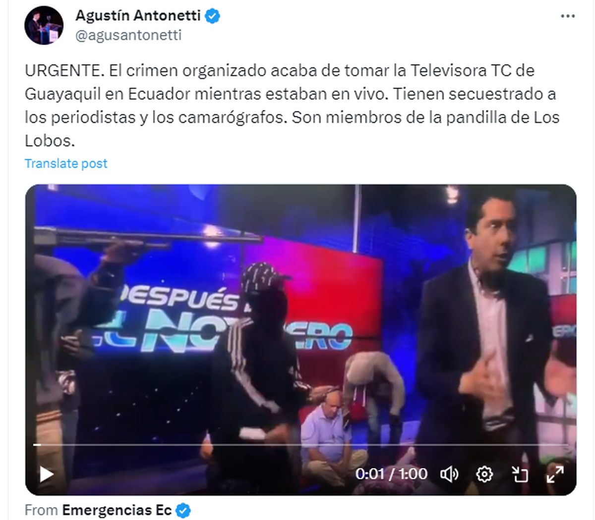 Encapuchados armados ingresaron este martes en el canal de televisión TC, en la ciudad de Guayaquil en el suroeste de Ecuador, y sometieron a su personal durante una transmisión en vivo.