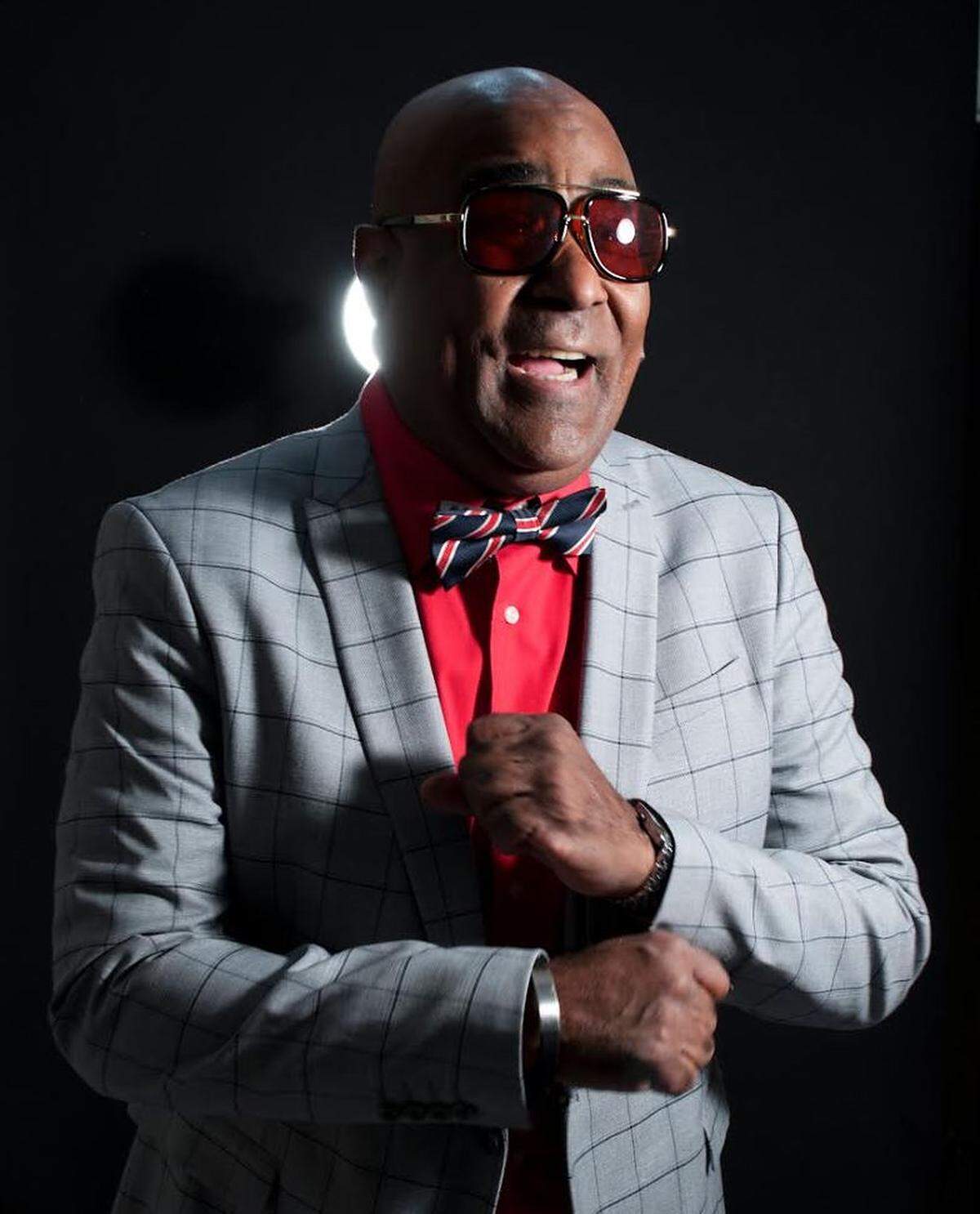 Haciendo su disco “Arsenio Essential”, que salió en 2017, reconoce haber aprendido mucho. “Fue Arsenio quien me enseñó qué es de verdad la música cubana”, afirma Bofill. 