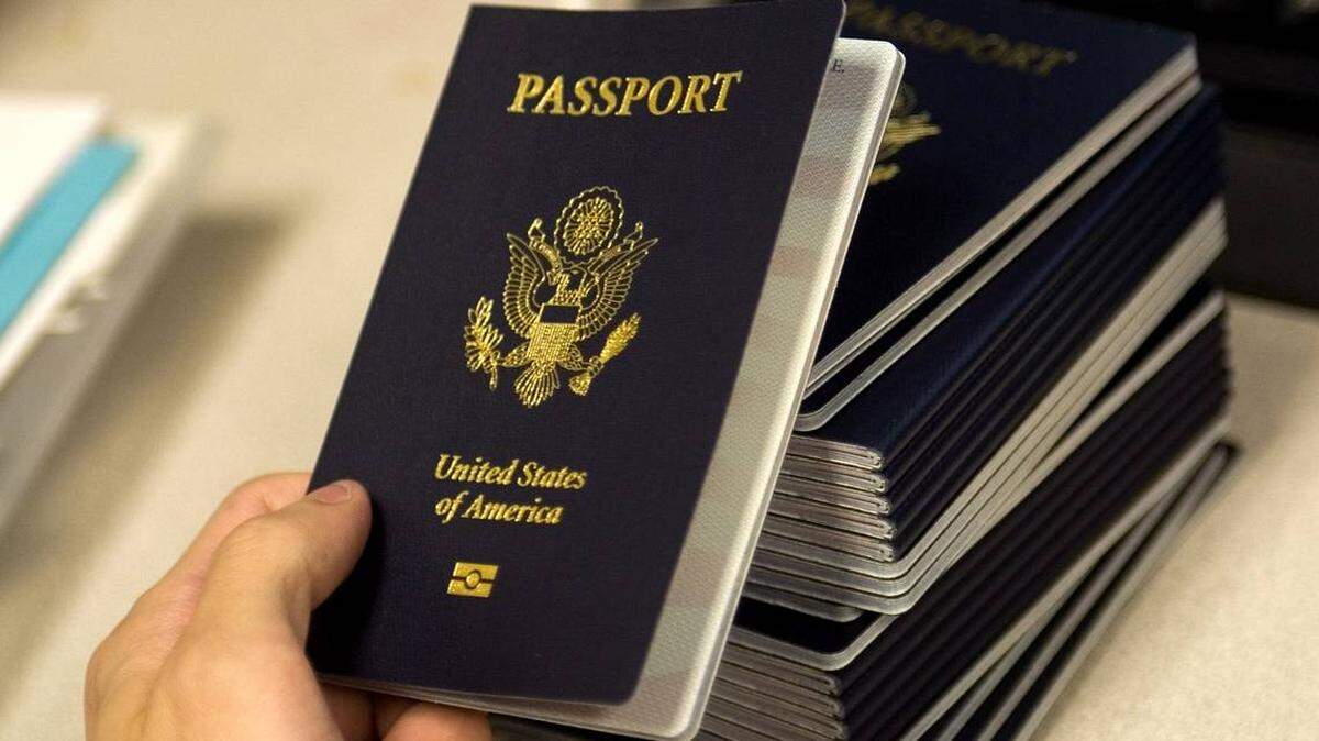 La Unión Europea anunció el viernes que los viajeros con pasaporte estadounidenses necesitarán un nuevo tipo de visa para viajar al Viejo Continente.