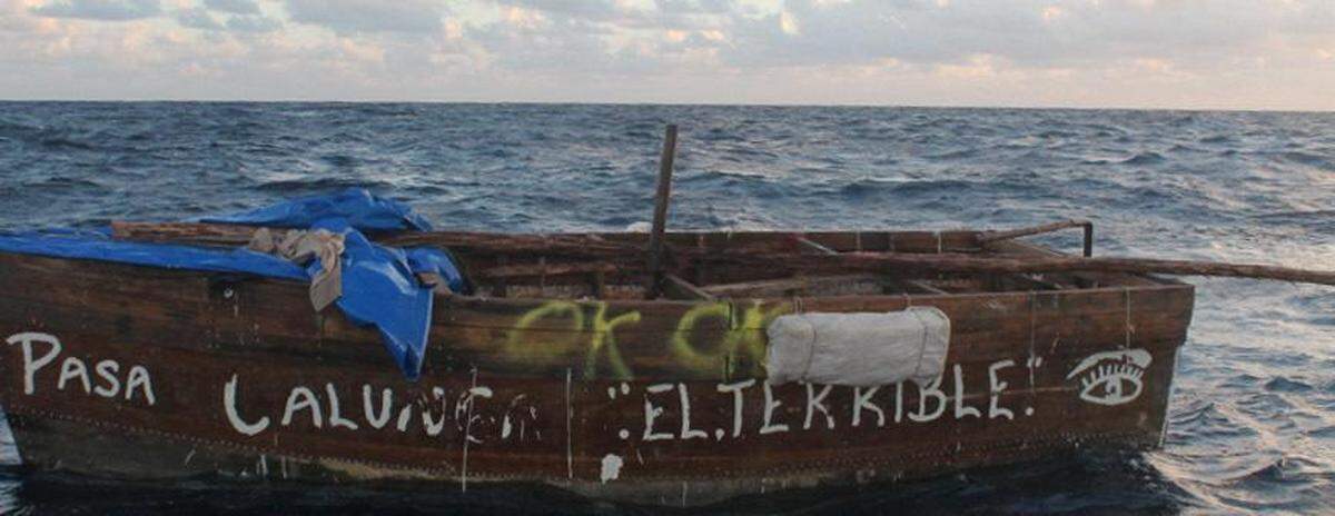 Los guardacostas repatriaron a 152 cubanos a Cuba el 10 de diciembre de 2022, después de interceptarlos cuando intentaban llegar de manera ilegal a la costa de la Florida.