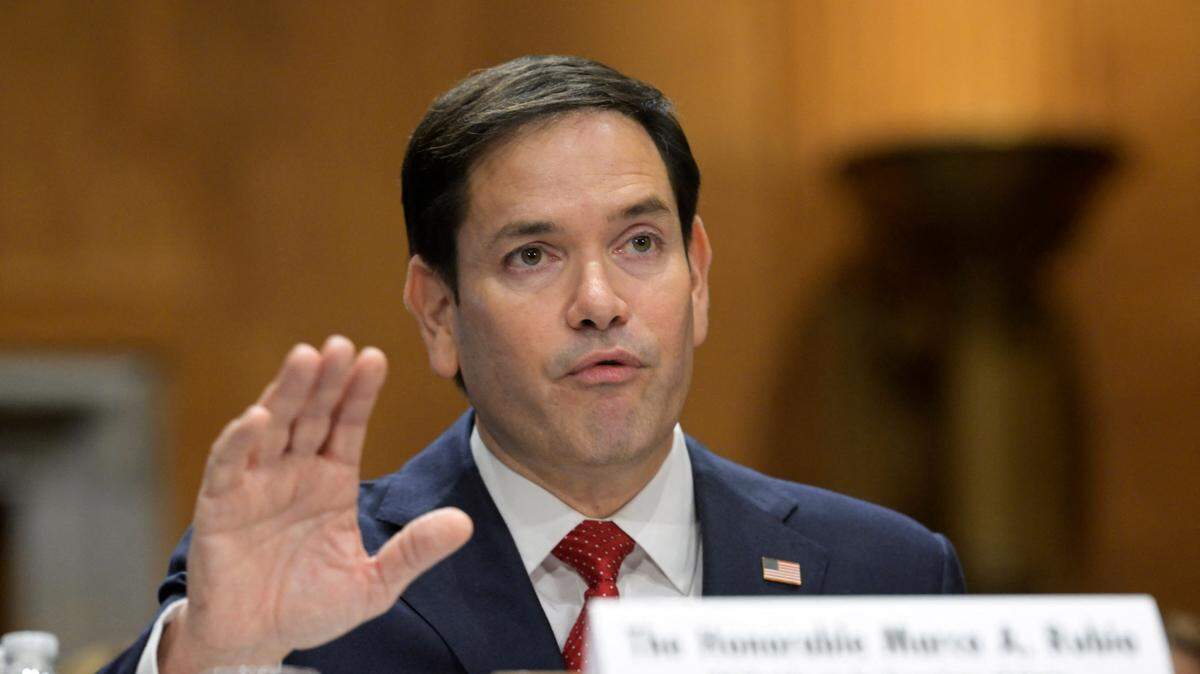 El senador Marco Rubio (R-FL) habla ante el Comité de Relaciones Exteriores del Senado durante su audiencia de nominación como Secretario del Departamento de Estado en Washington D.C., EE.UU., el 15 de enero de 2025.