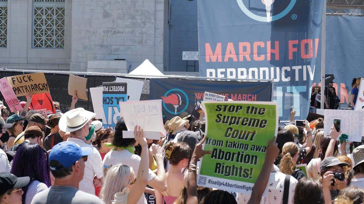 Manifestación contra la decisión del Tribunal Supremo de Estados Unidos en 2022 que eliminaba la protección constitucional del derecho al aborto. 