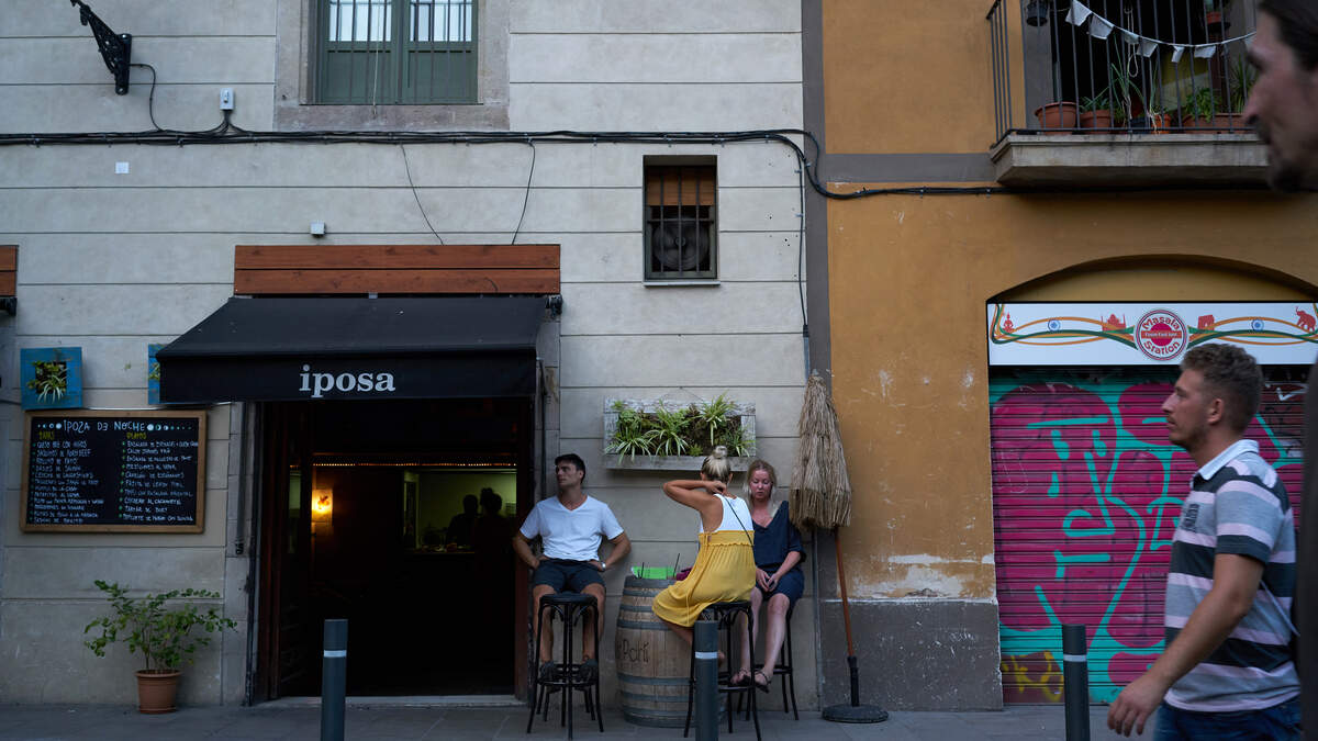 Cuando viajamos es necesario conocer qué debemos hacer durante nuestra estancia y cuáles son las mejores prácticas a realizar en el destino, pero es aún más importante saber qué fallos no debemos cometer si no queremos ser un turista tan irresponsable como irritante. 