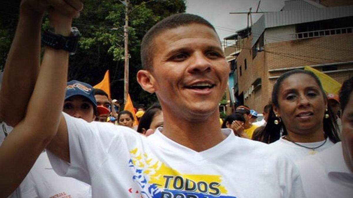 El diputado Gilber Caro, en un afiche difundido por el partido Voluntad Popular. 