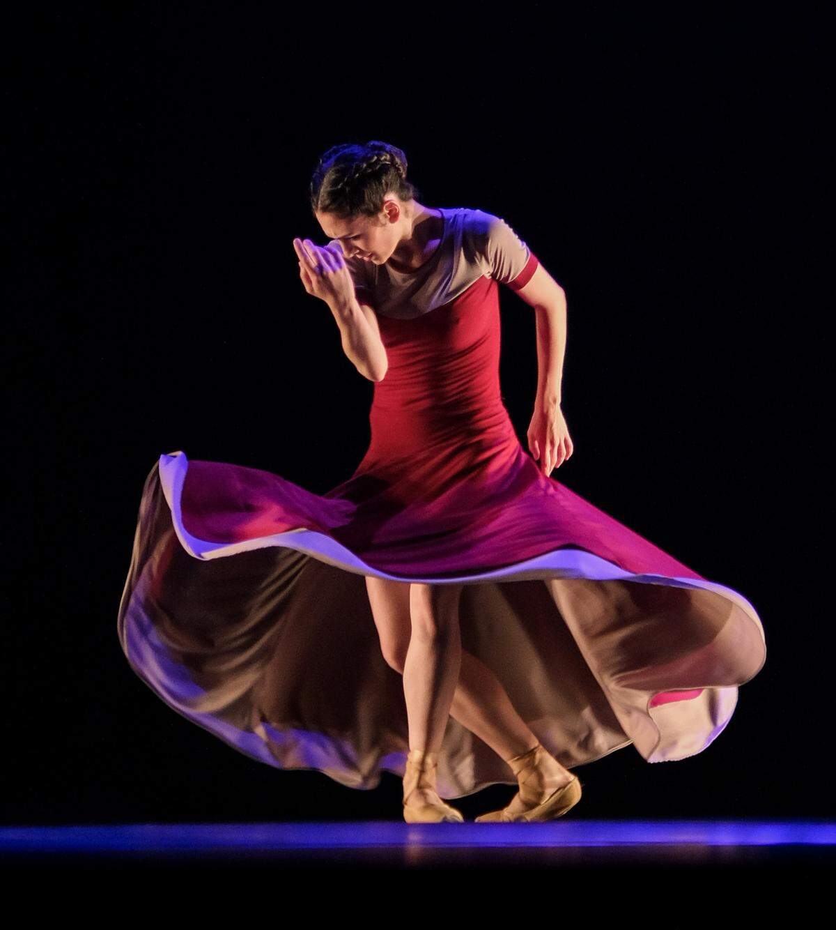 La bailarina Margarida Trigueiros, de Dança em Diálogos, en “Anusim”. 