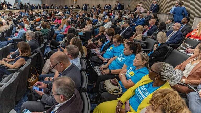 Recortan servicio de autobuses nocturnos en nuevo presupuesto de Miami-Dade. Un aumento de tarifa podría salvarlos