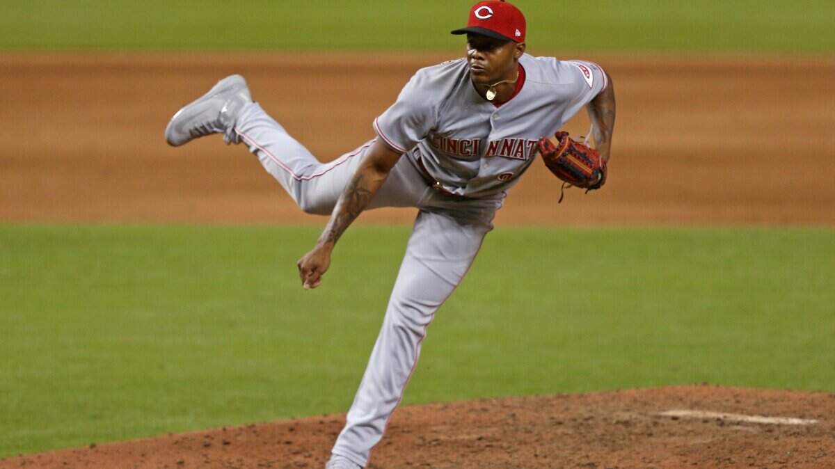 Raisel Iglesias se acerca por segunda vez en su carrera -ya suma 26- a los 30 rescates en la temporada.