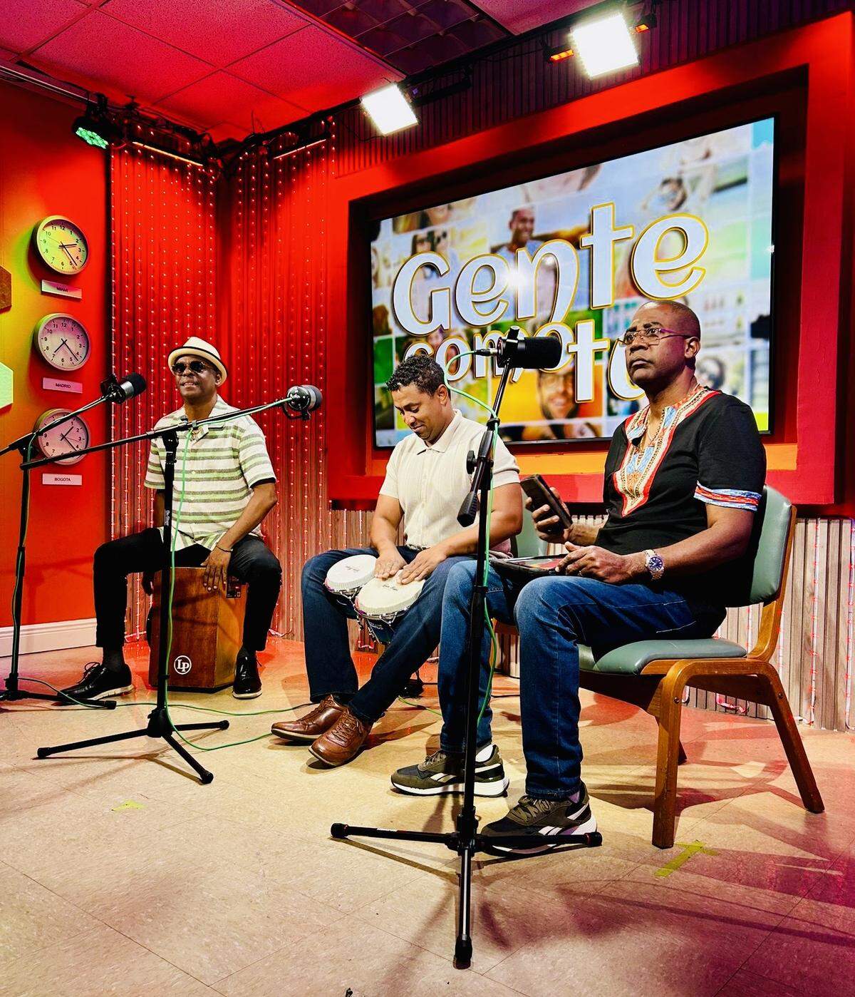  Ensayo de programa “Gente como tú”, con Pablo Sotolongo y Miguelo Valdez.