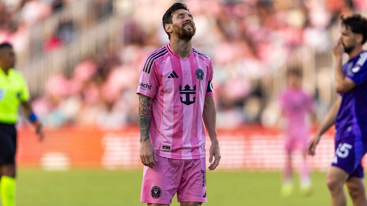 El astro del Inter Miami Lionel Messi reacciona a una jugada en el partido de la MLS ante Orlando City, celebrado el 18 de mayo de 2025 en el Chase Stadium en Fort Lauderdale, Florida.