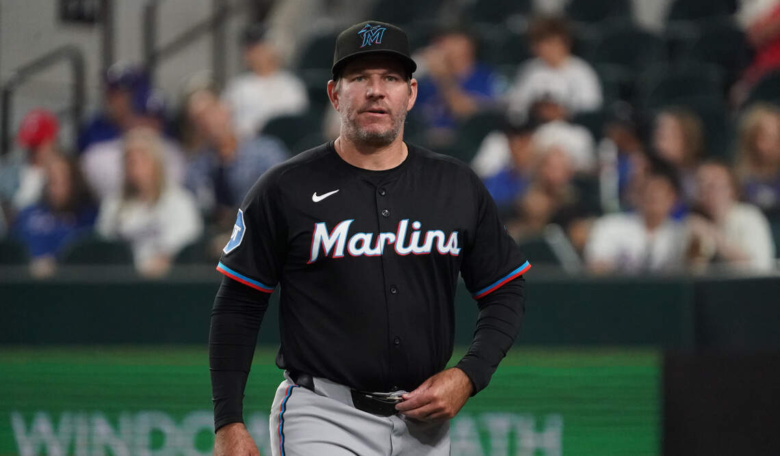 Clayton McCullough cambió la cara de los Marlins: de la incertidumbre a un récord histórico