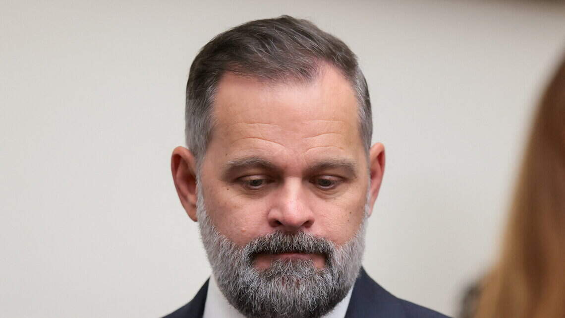 Congresista acusado de violencia sexual pierde elección en Florida pese al apoyo de Trump