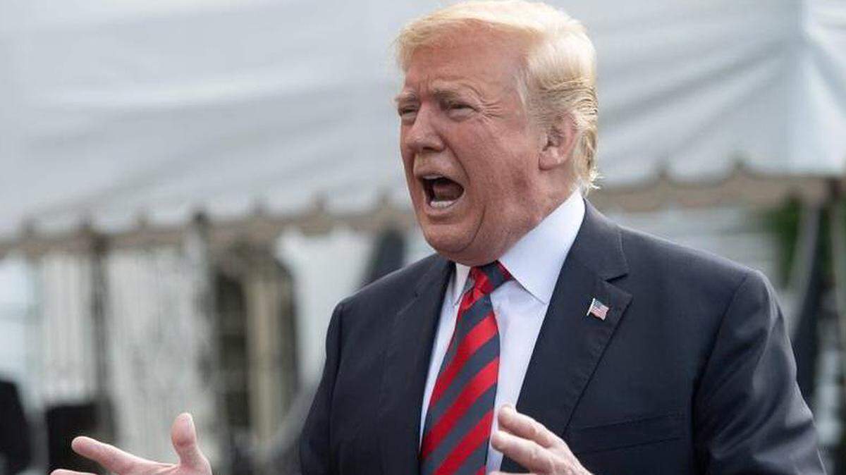 En esta foto de archivo tomada el 8 de junio de 2018, el presidente de EEUU, Donald Trump, habla con la prensa antes de partir de la Casa Blanca para la cumbre del G7 en Washington, DC.