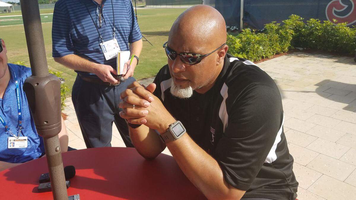 TONY CLARK, director ejecutivo de la Asociación de Peloteros de Grandes Ligas, durante un encuentro con la prensa en Jupiter, Florida, este 11 de marzo del 2019.