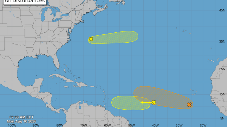 Tres sistemas tropicales activan el Atlántico. Uno podría convertirse en depresión
