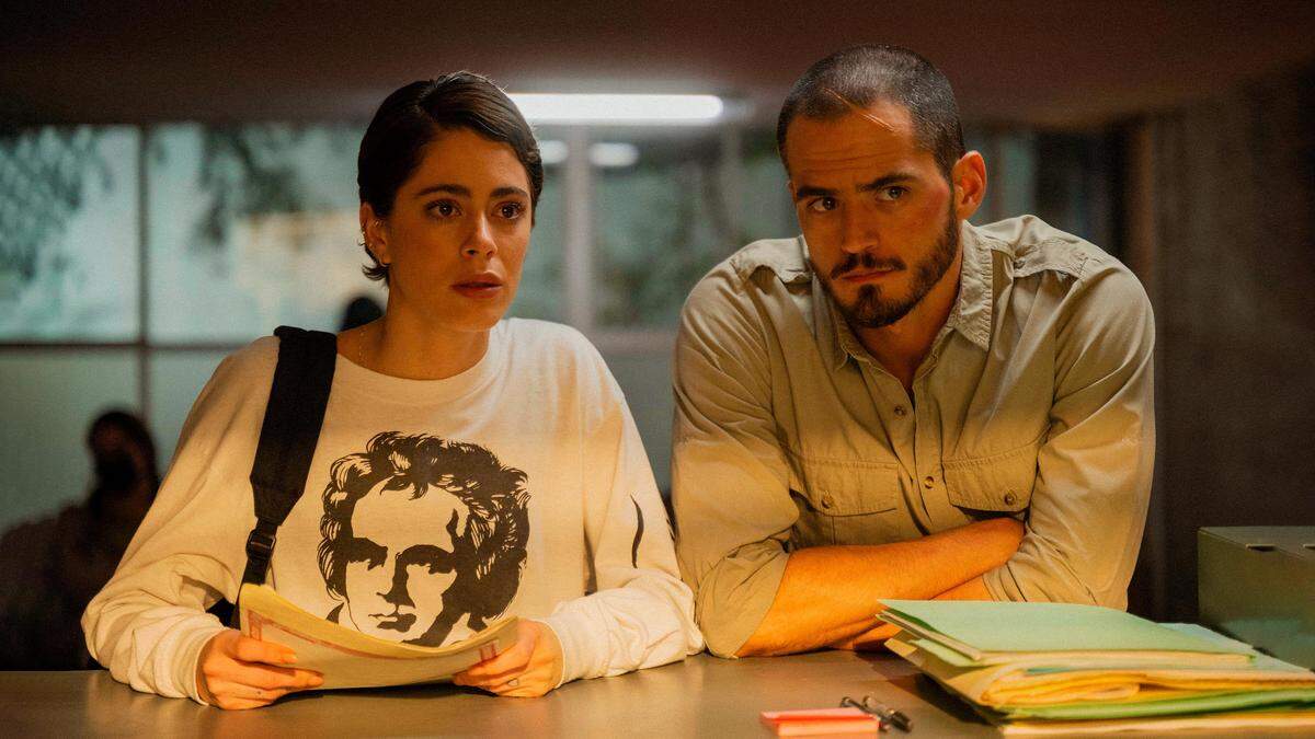 En Hulu latino la serie dramática ‘Quebranto’ (2025), con Tini Stoessel y Jorge López.