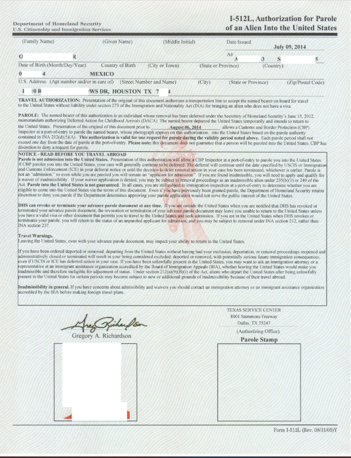 Las autoridades migratorias aconsejan solicitar el documento de viaje anticipado o “advance parole” antes de salir del territorio estadounidense.