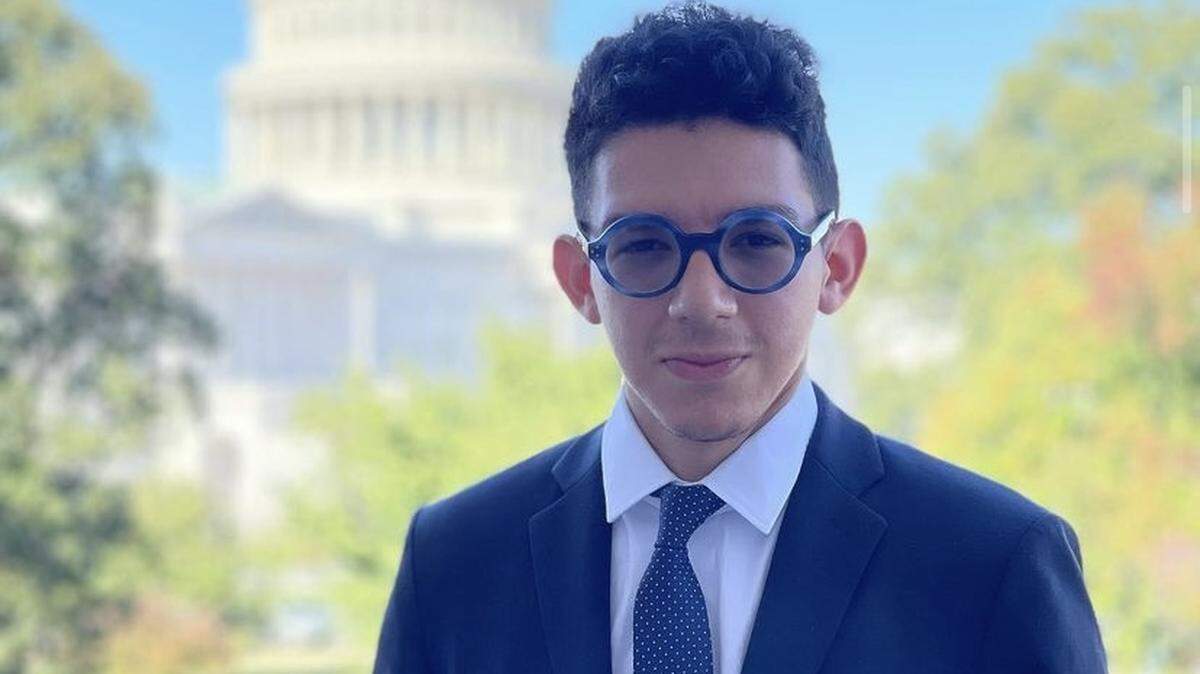 Luis Moros, joven prodigio venezolano brilla en Washington. Ha vivido cinco años de experiencias vertiginosas. Pasó de no tener techo a adentrarse en la política estadounidense.