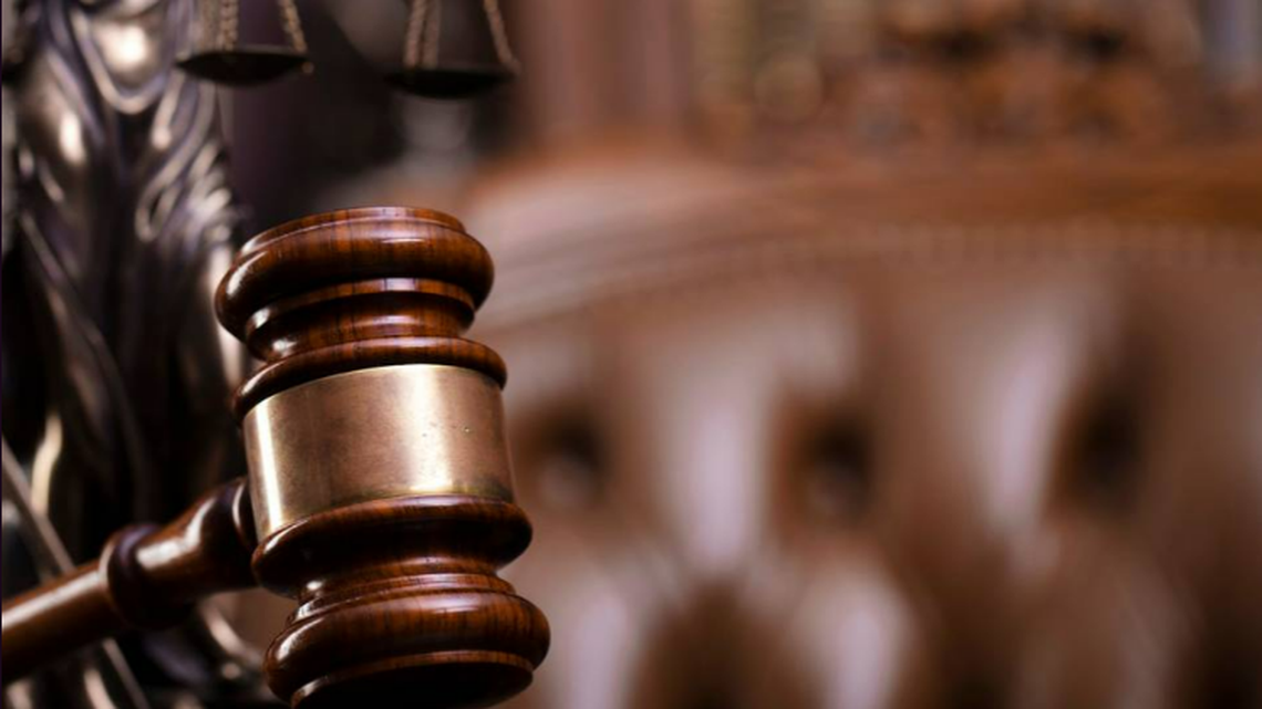 Extraditan a EEUU a hombre acusado de vender pasaportes falsos en Florida