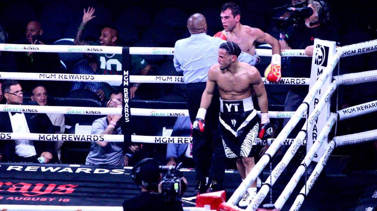 Yoenis Téllez hizo de manera magistral lo que a veces le ha faltado a algunos de sus compatriotas: aprovechar la oportunidad. El prospecto cubano subió al ring este sábado en la T-Mobile Arena de Las Vegas para vencer al curtido español Sergio García.