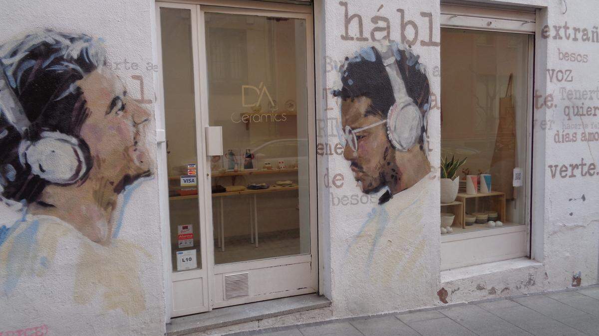 Taller de cerámica de autor, Local izquierdo en la calle del Dr. Fourquet, Madrid.