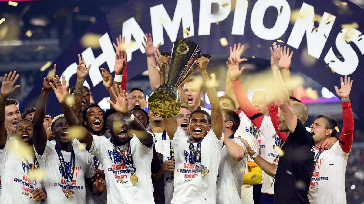 Estados Unidos se consagró campeón de la Copa Oro-2021 este domingo al vencer 1-0 a México en tiempo extra en la final jugada en el estadio Allegiant, en Las Vegas.