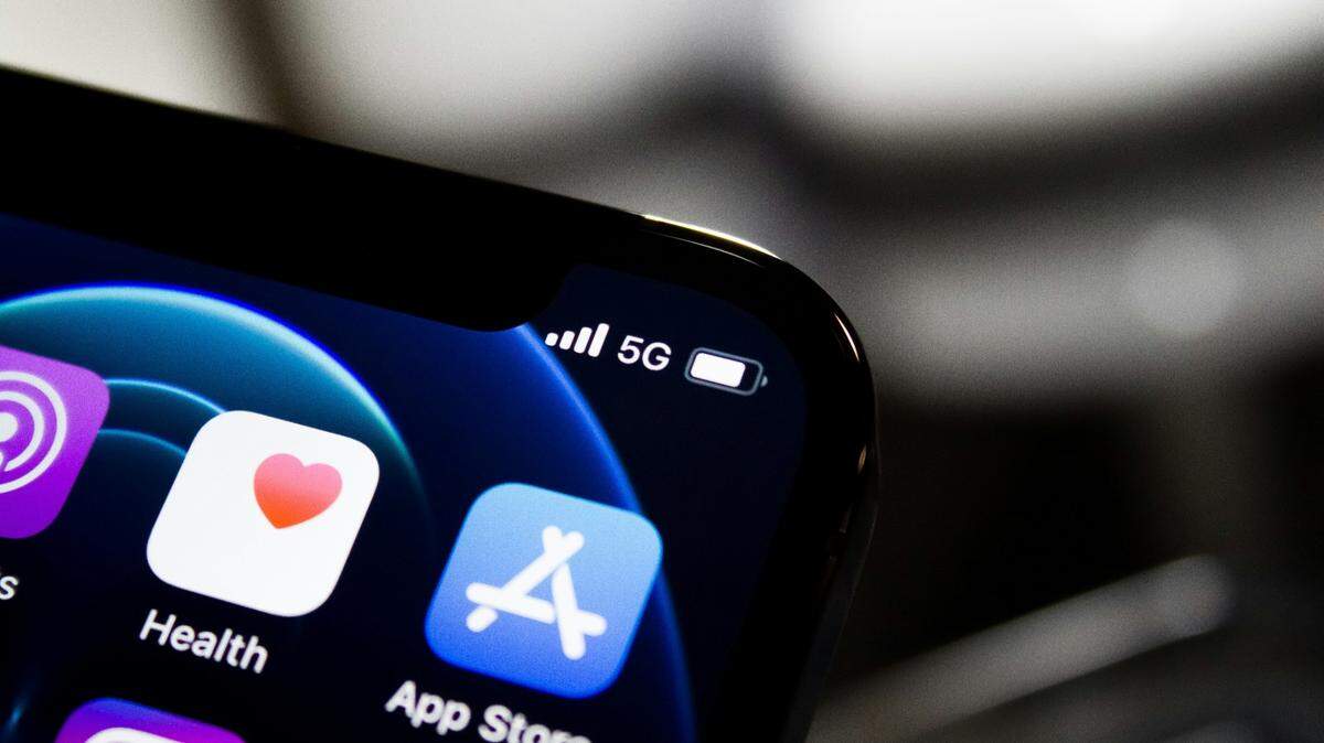 Una demanda fue introducida en el Reino Unido contra Apple y el App Store por supuestamente abusar del dominio del mercado de aplicaciones.