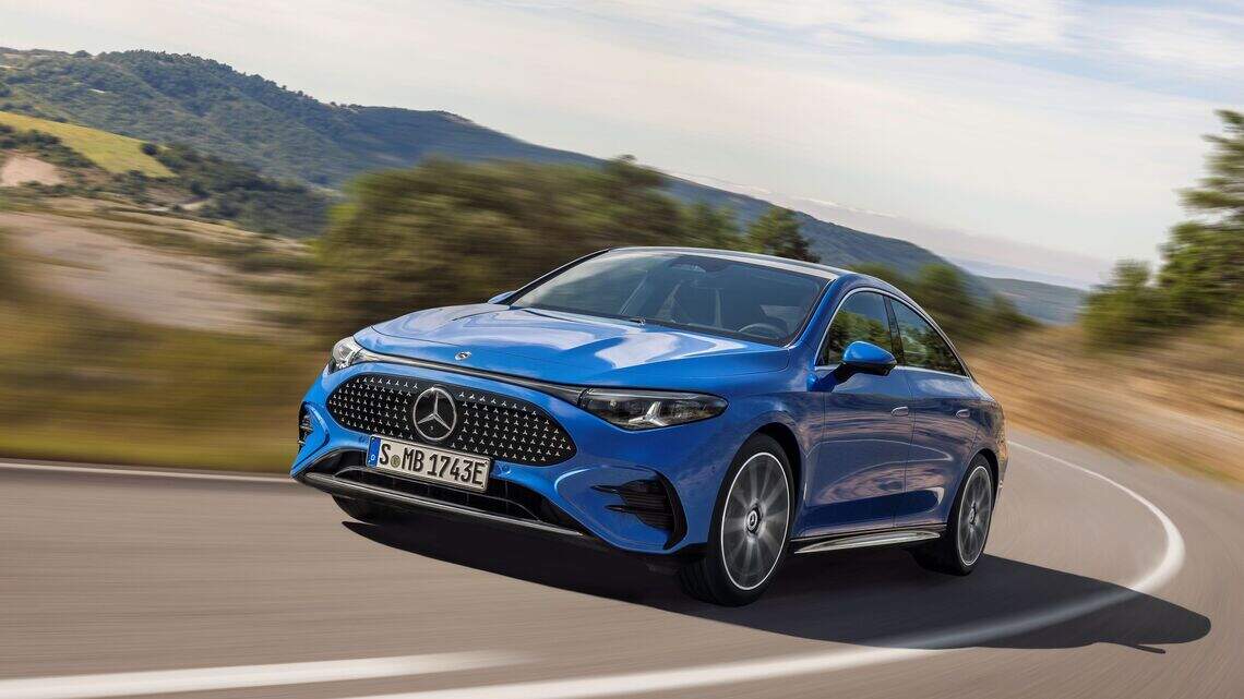 Mercedes-Benz E-Class AMG E 53 del 2026, un sedán suave, elegante y rápido