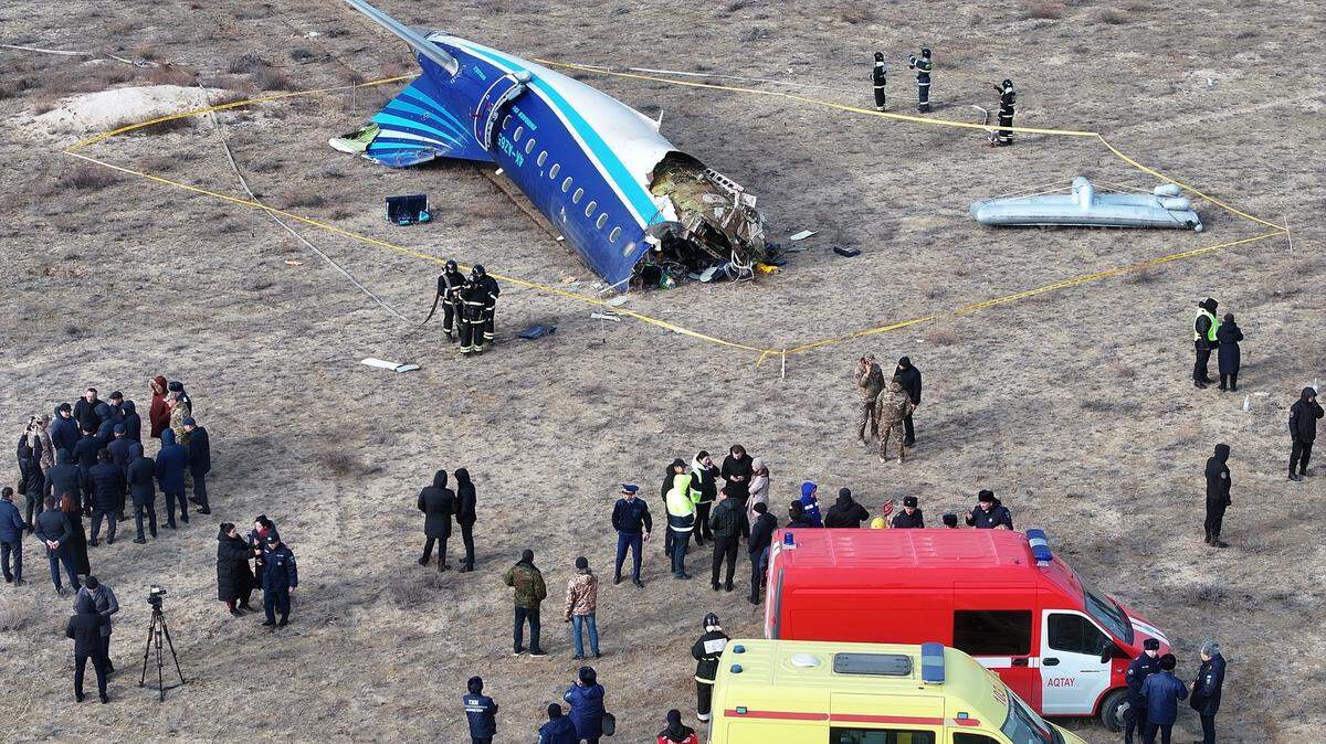 Una foto aérea tomada con un dron el 25 de diciembre de 2024 muestra el lugar del accidente de avión cerca de Aktau, Kazajistán.