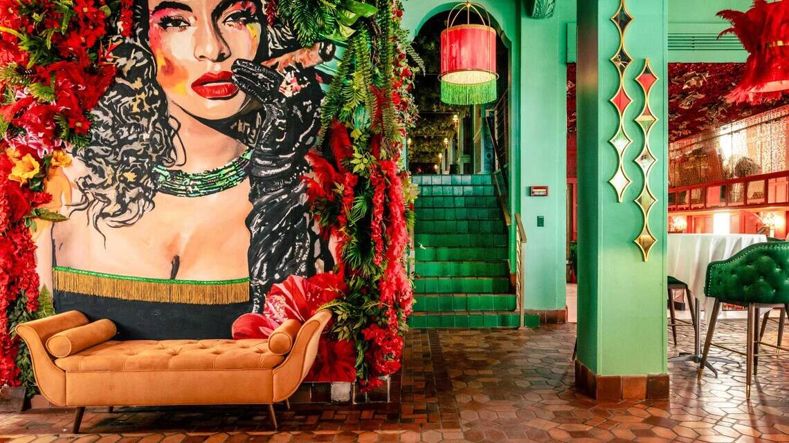 Reviviendo ‘la era dorada’: glamuroso nuevo club abre en Miami Beach
