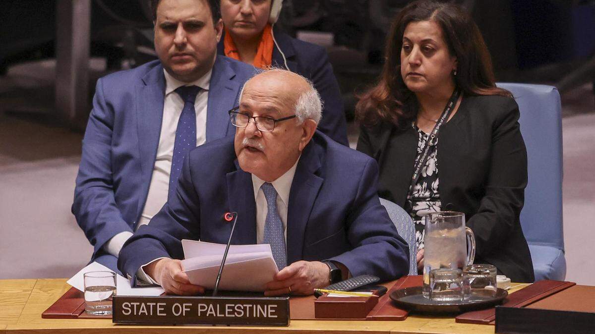 Foto de archivo de Riyad Mansour, embajador de Palestina ante la Organización de Naciones Unidas, durante una intervención, el 29 de abril de 2025.