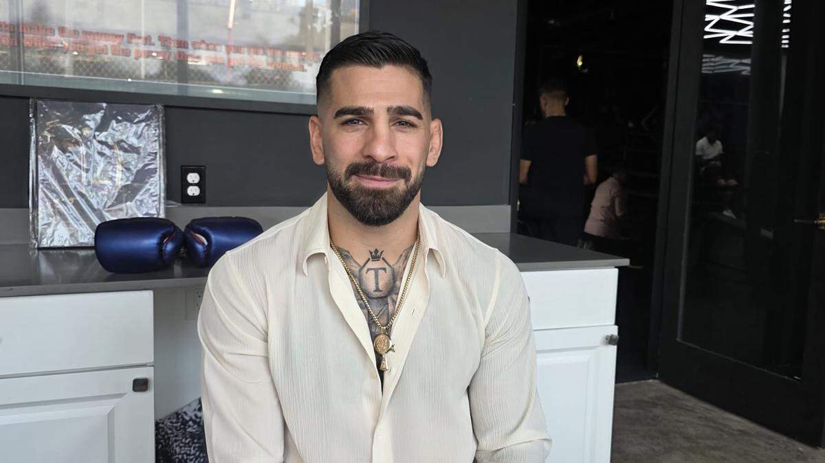 El peleador hispanogeorgiano Ilia Topuria abre su corazón sobre su evolución, su vida en Miami y su duelo ante Justin Gaethje el 14 de junio. 