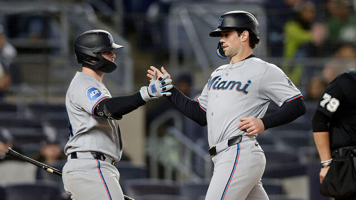 Los Marlins se rebelan al final y cortan la racha victoriosa de los Yankees