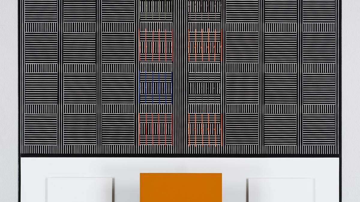 “Carrés sur le blanc”, 2004, 103 x 102 x 17 cm.