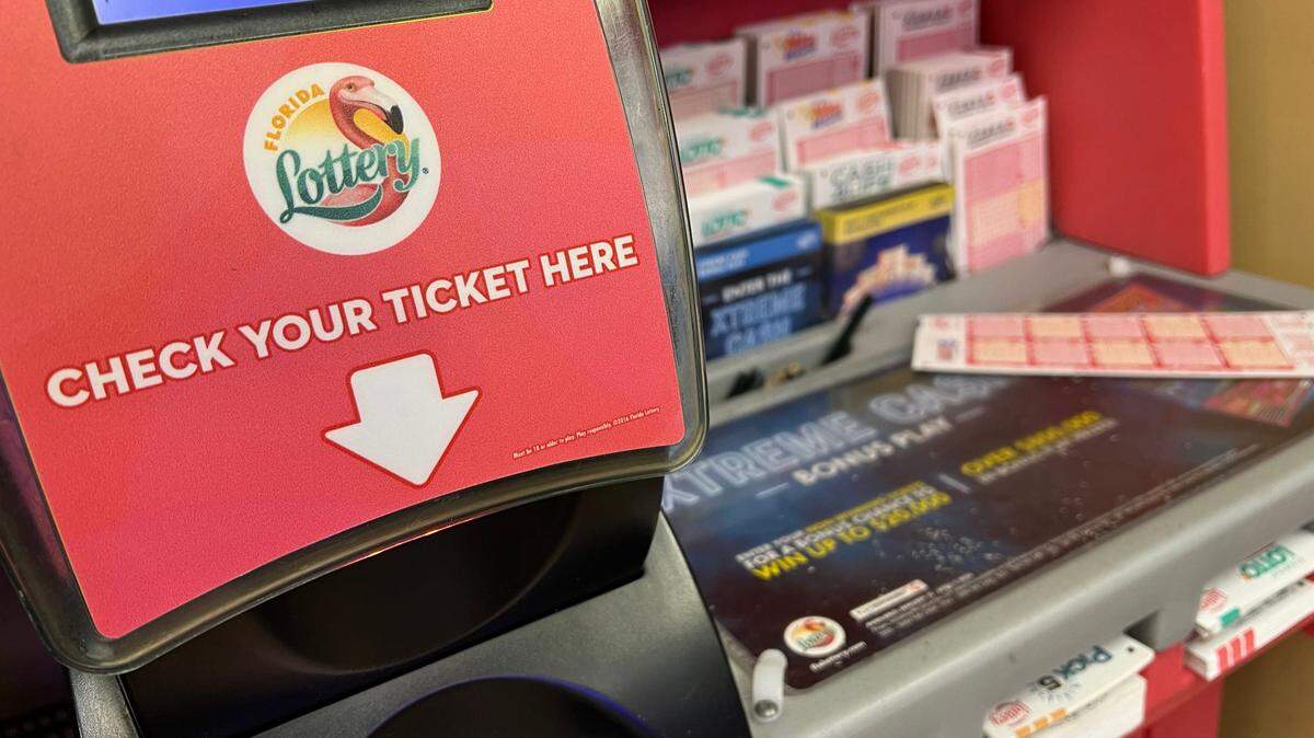 A Florida Lotto ticket purchased at a BradentonPublix won the $4.2 million jackpot in Saturday night’s drawing, according to the Florida Lottery.
