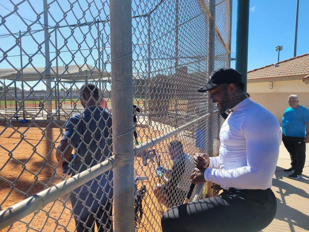 Aroldis Chapman no terminó conforme. A pesar de superar los 1,000 ponches y los 300 rescates de por vida, el cubano debió batallar con ciertos problemas mecánicos que convirtieron su 2021 en un verdadero carrusel