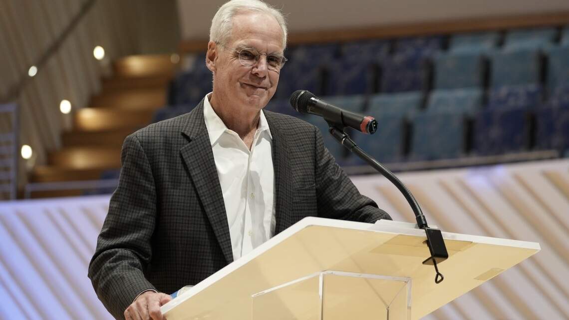 Tras 25 años al mando, Howard Herring se despide de la New World Symphony