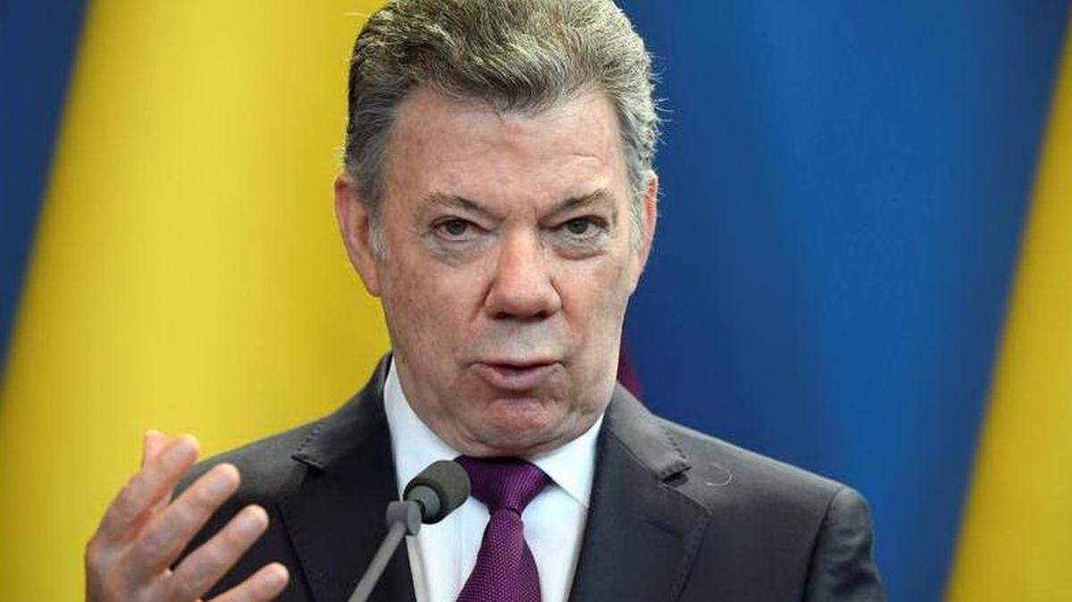 El presidente colombiano, Juan Manuel Santos durante una rueda de prensa conjunta en el Parlamento de Budapest, Hungría, el 11 de mayo de 2018.