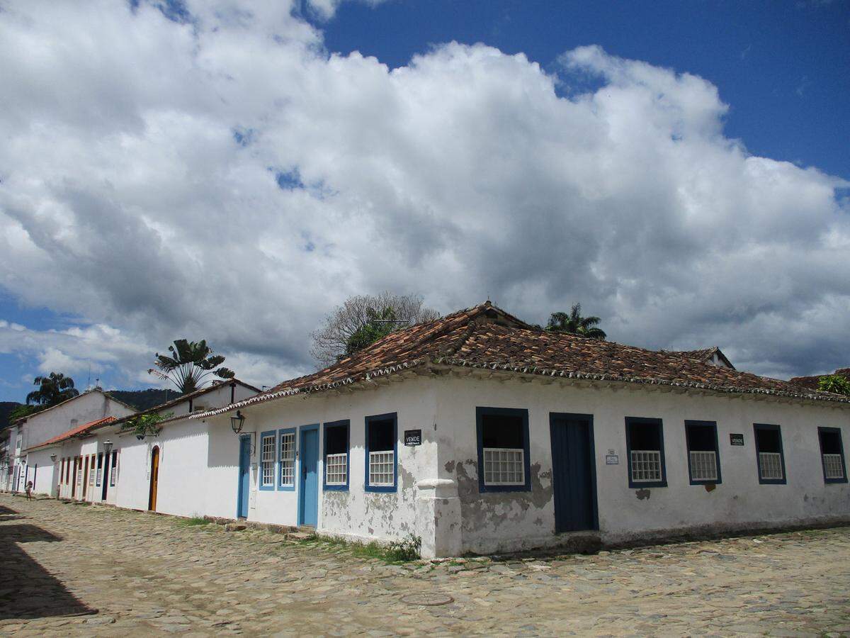Calle empedrada de Paraty.