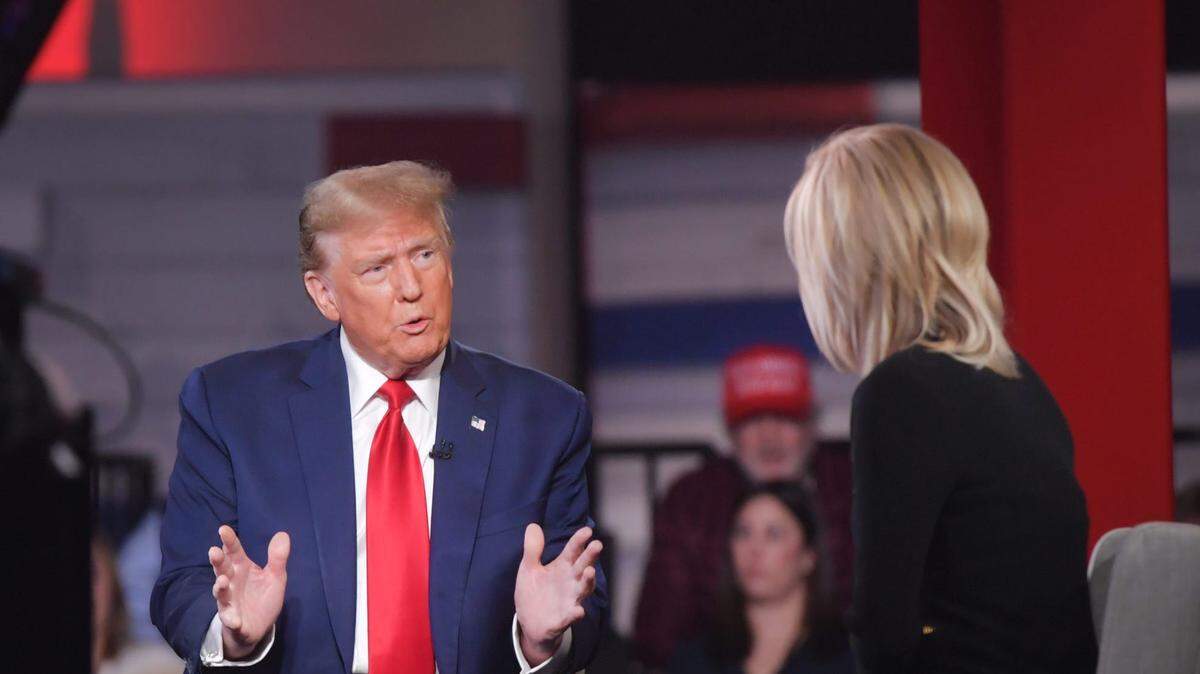  El expresidente de Estados Unidos Donald Trump (2017-2021) pidió este martes al actual mandatario, Joe Biden, que debata con él a partir de este mismo martes y aseguró que ambos tienen la “obligación” de hacerlo.