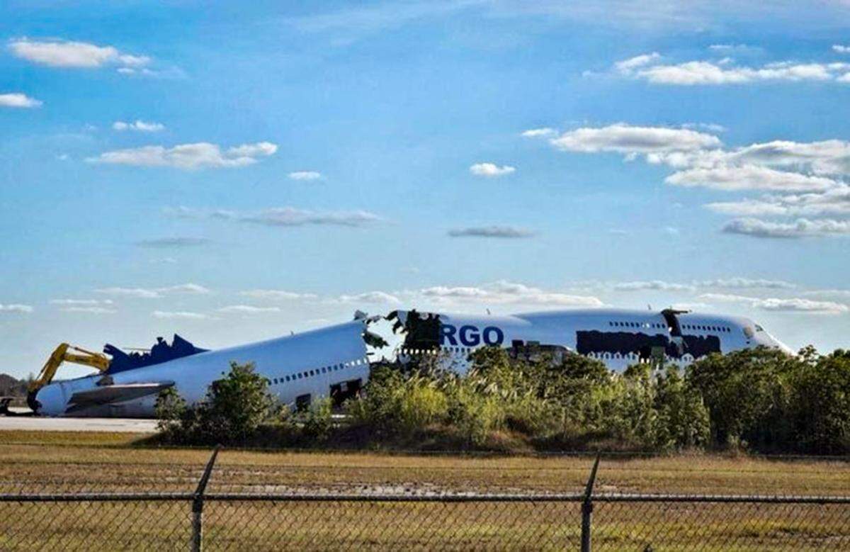 La fotografía de un avión de carga venezolano confiscado siendo destruido en la Florida llevaron al lider venezolano Nicolás Maduro a pronunciar un airado discurso el jueves 29 de febrero, en el que describió a Estados Unidos como un imperio vengativo.