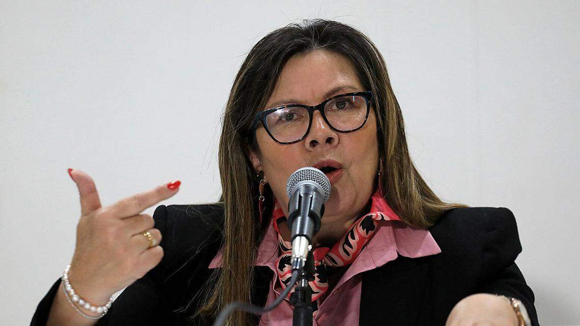 Colombia investiga si mujer acusada de envenenar a dos niñas con frambuesas es una asesina serial