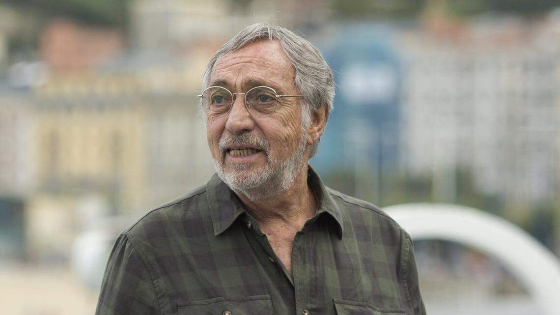  El actor argentino Luis Brandoni posa durante una sesión fotográfica de la película La odisea de los giles (“Heroic Losers”) en el 67º Festival Internacional de Cine de San Sebastián, en la ciudad vasca de San Sebastián, al norte de España, el 23 de septiembre de 2019.
