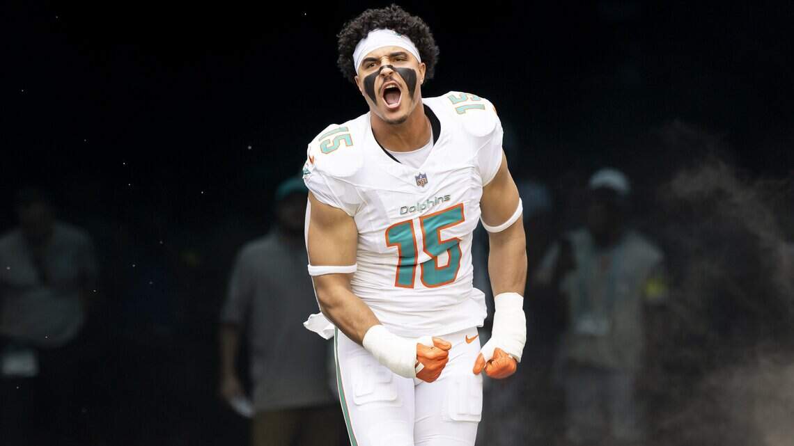 Los Dolphins ya se enfocan en el futuro: cambian al primer jugador y otros están en remojo